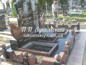 Подвійний пам'ятник