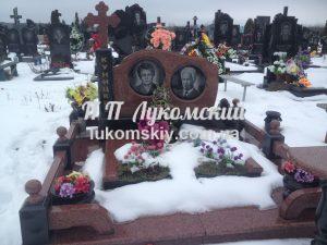 Подвійний пам'ятник