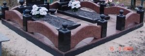 Огорожа з граніта