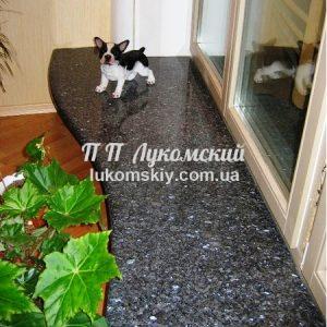 Столешниця з граніту