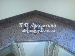 Столешниця з граніту