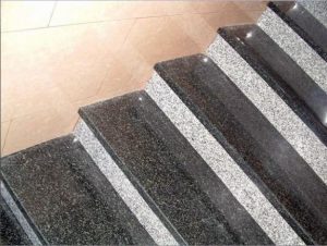 Гранітні сходи