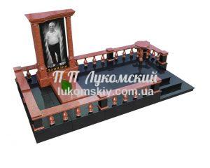 гранитный комплекс из комбинированного камня