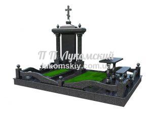 гранитный памятник с колонами